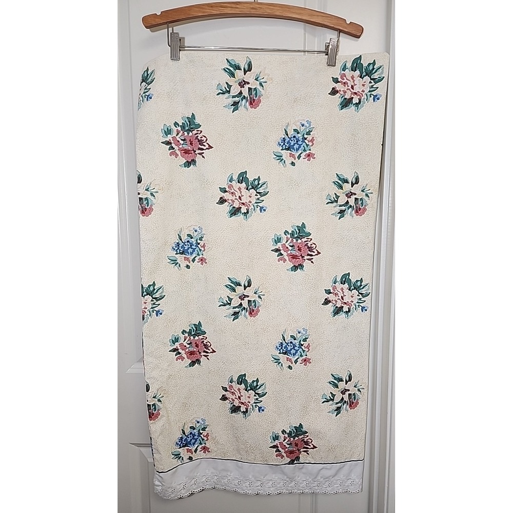 Set 2 Vintage WAMSUTTA Pillowcases King Eyelet FLORAL Supercale Yellow USA 1992 - Picture 2 of 12